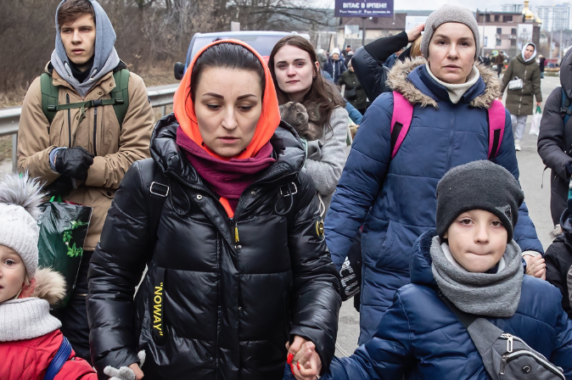 Ukrainian family fleeing violence